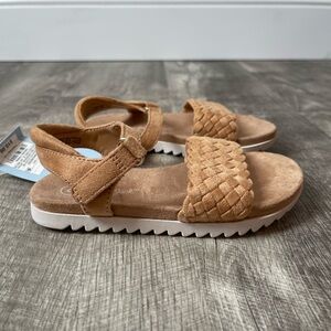 NWT tan Cat & Jack sandals